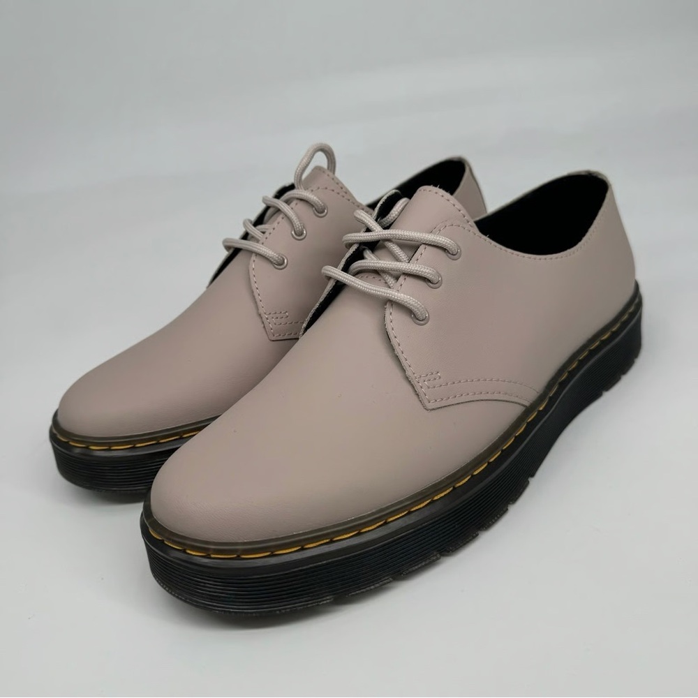 Dr. Martens Zavala Low Taupe Leather Oxfords | Women’s Size 8